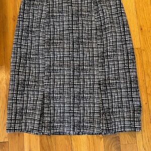 White House Black Market Textured Black and White Pencil Skirt